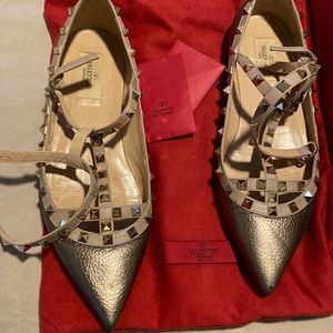 Valentino Garavani rockstud flats